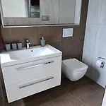 Stran Διαμέρισμα